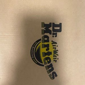 Dr. Martens 8065 Virginia